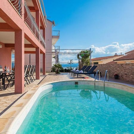 Solaris Holiday Home - Private Pool Stanici Exterior photo