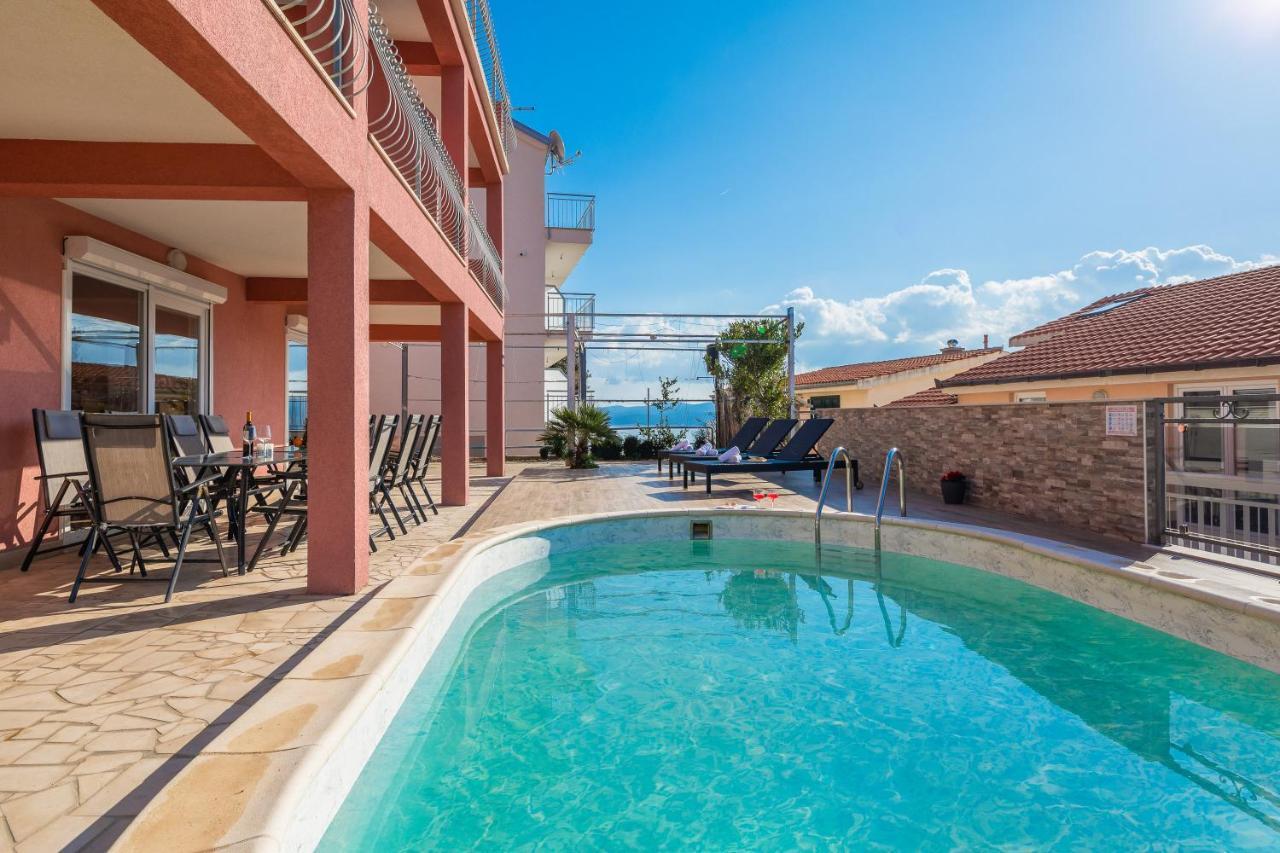Solaris Holiday Home - Private Pool Stanici Exterior photo