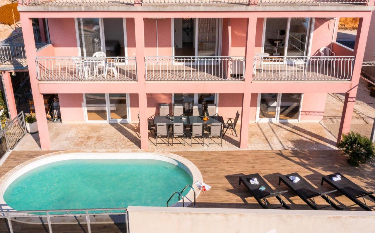 Solaris Holiday Home - Private Pool Stanici Exterior photo